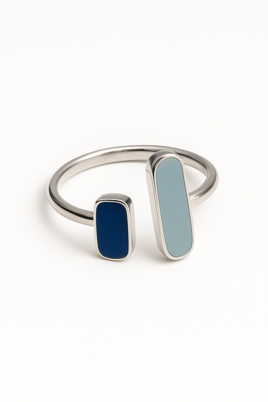 The Lucent Ring